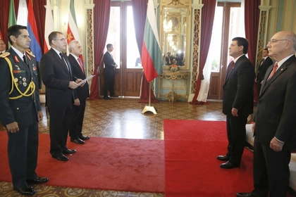 Ambassador Gaytandjiev presented his credentials to the President of Paraguay 